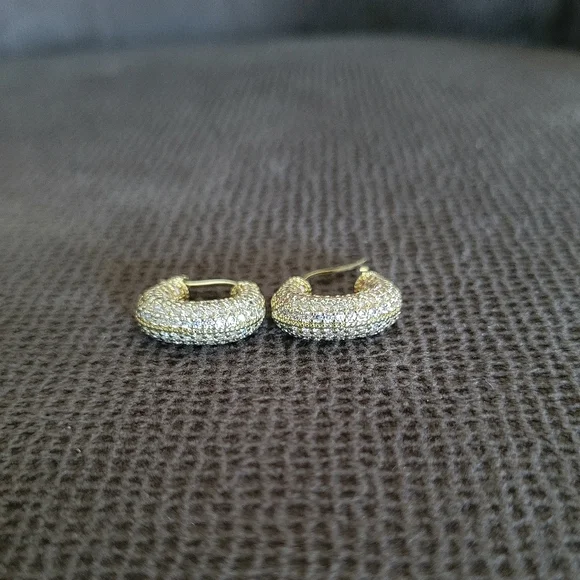 Gemelli👭 Chunky Gold💛 "Macie" Hoop Earrings - NWT - Picture 8 of 16